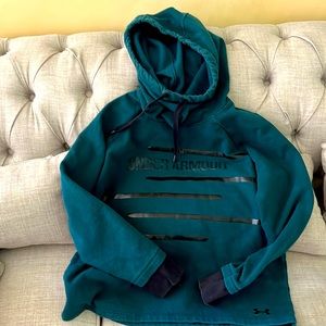 UNDER ARMOUR MEDIUM HOODIE